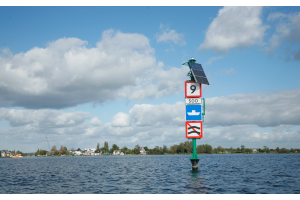 Slimme bebording op het water: beter zichtbaar, minder verlichting!