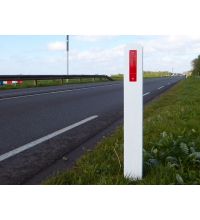 UPVC harpoenpaal met rood/witte prisma reflector 90x30x1200mm, Gerecycled kunststof