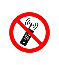 ISO P013 Draagbare telefoon verboden