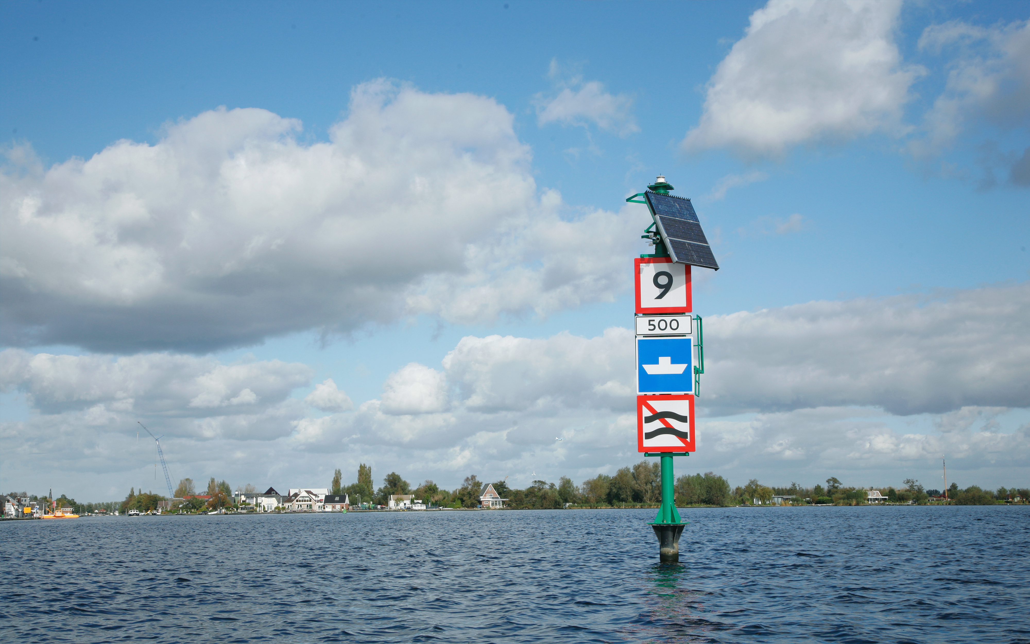 Slimme bebording op het water: beter zichtbaar, minder verlichting!