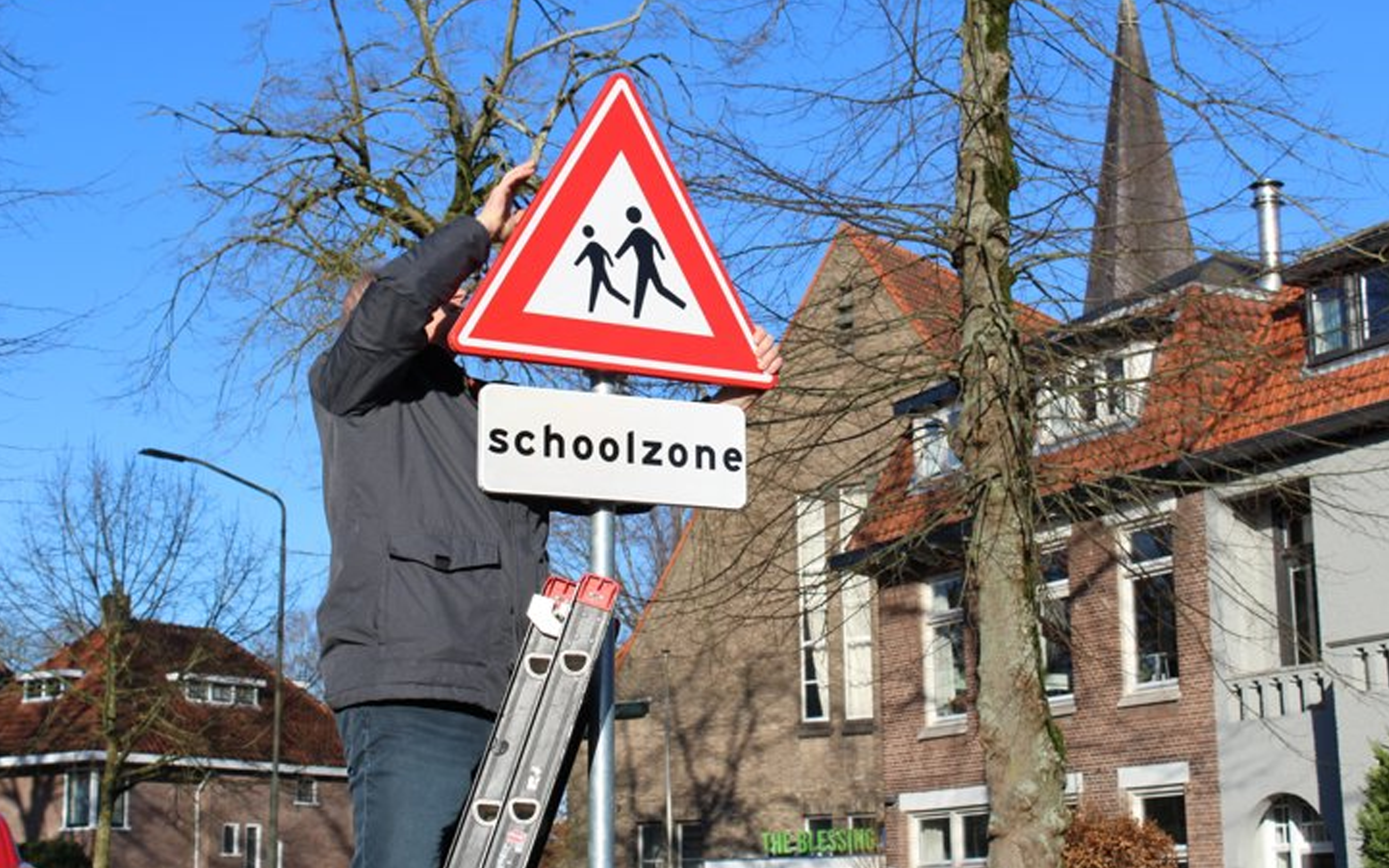 Waarschuwing bij nadering schoolzone